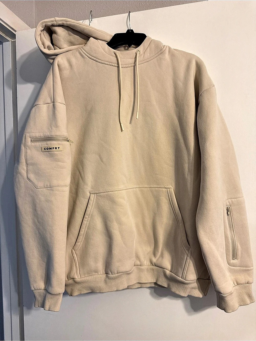 Comfrt Travel Essentials Hoodie Cream Size Large
